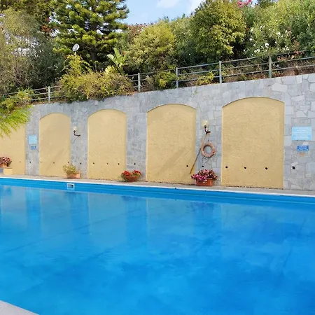 Casa Salviamare Holiday home